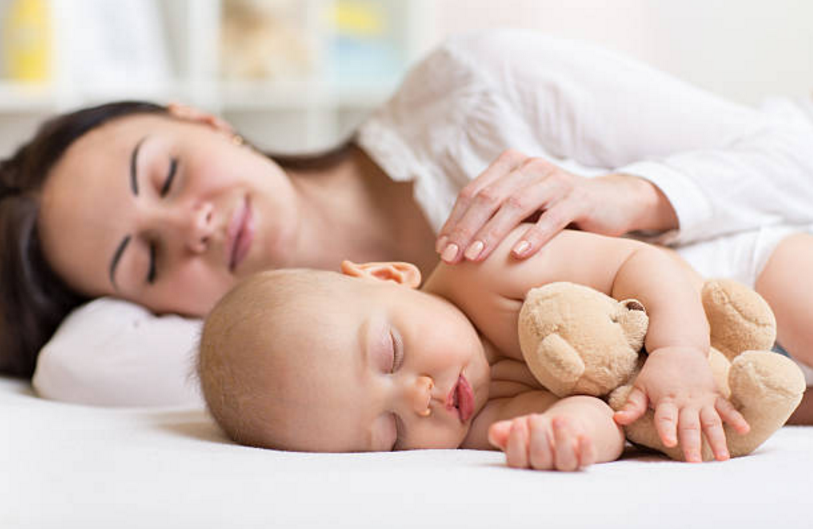 cododo bébé dormir lit maternage proximal