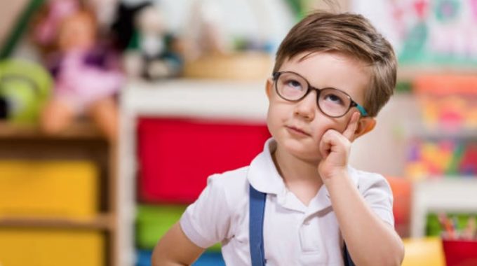 Enfant GarcCCA7on ConcentreCC81 ReCC81fleCC81chir ECC81cole
