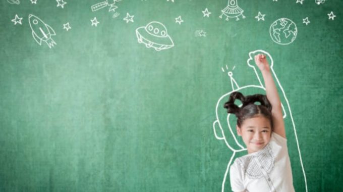 Fille Forte Courage Aventure Voyages Reves Enfant
