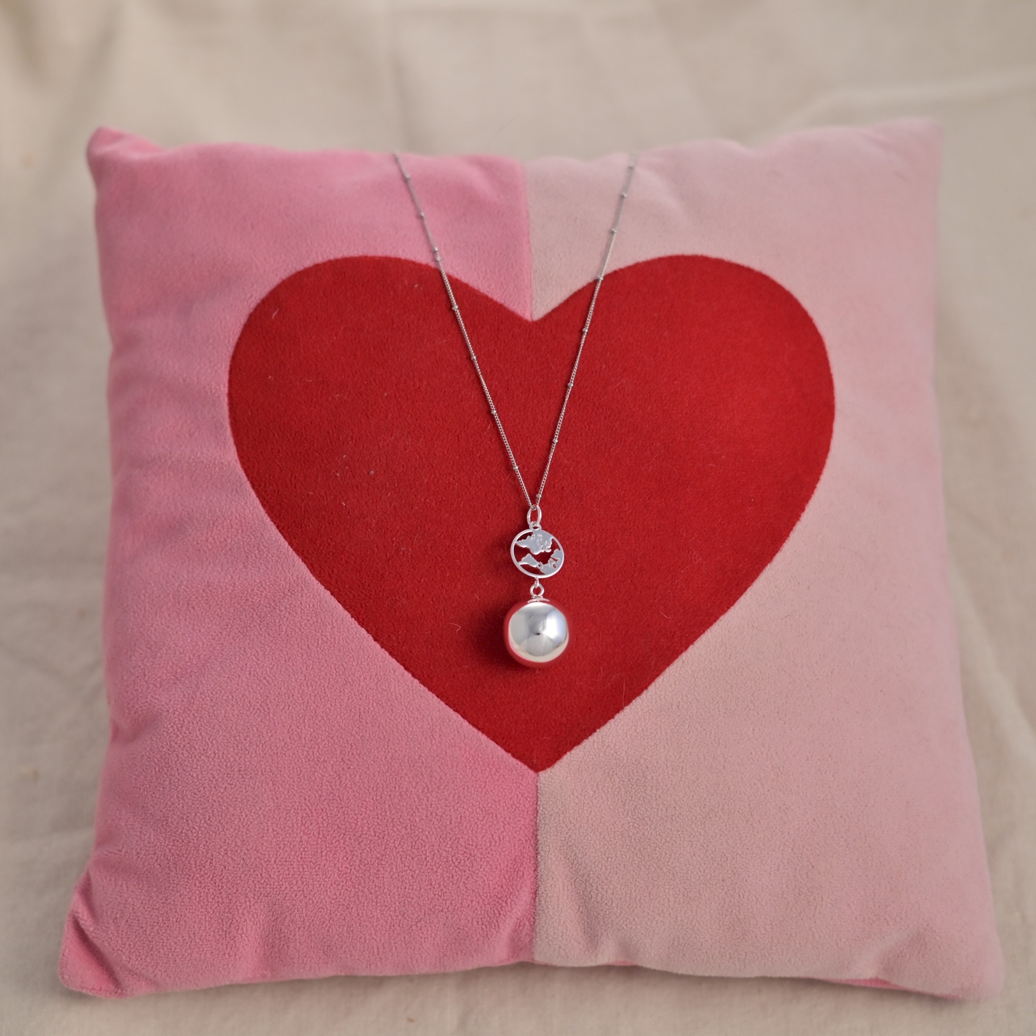 Bola de grossesse avec chaîne - Terre Argent – Image 4